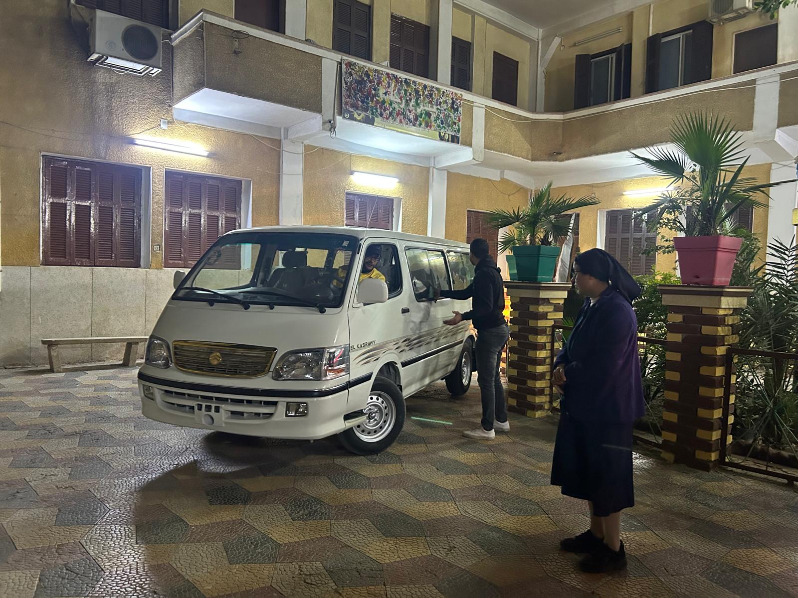 Achat d&rsquo;un minibus pour le transport d&rsquo;enfants handicapés, Egypte